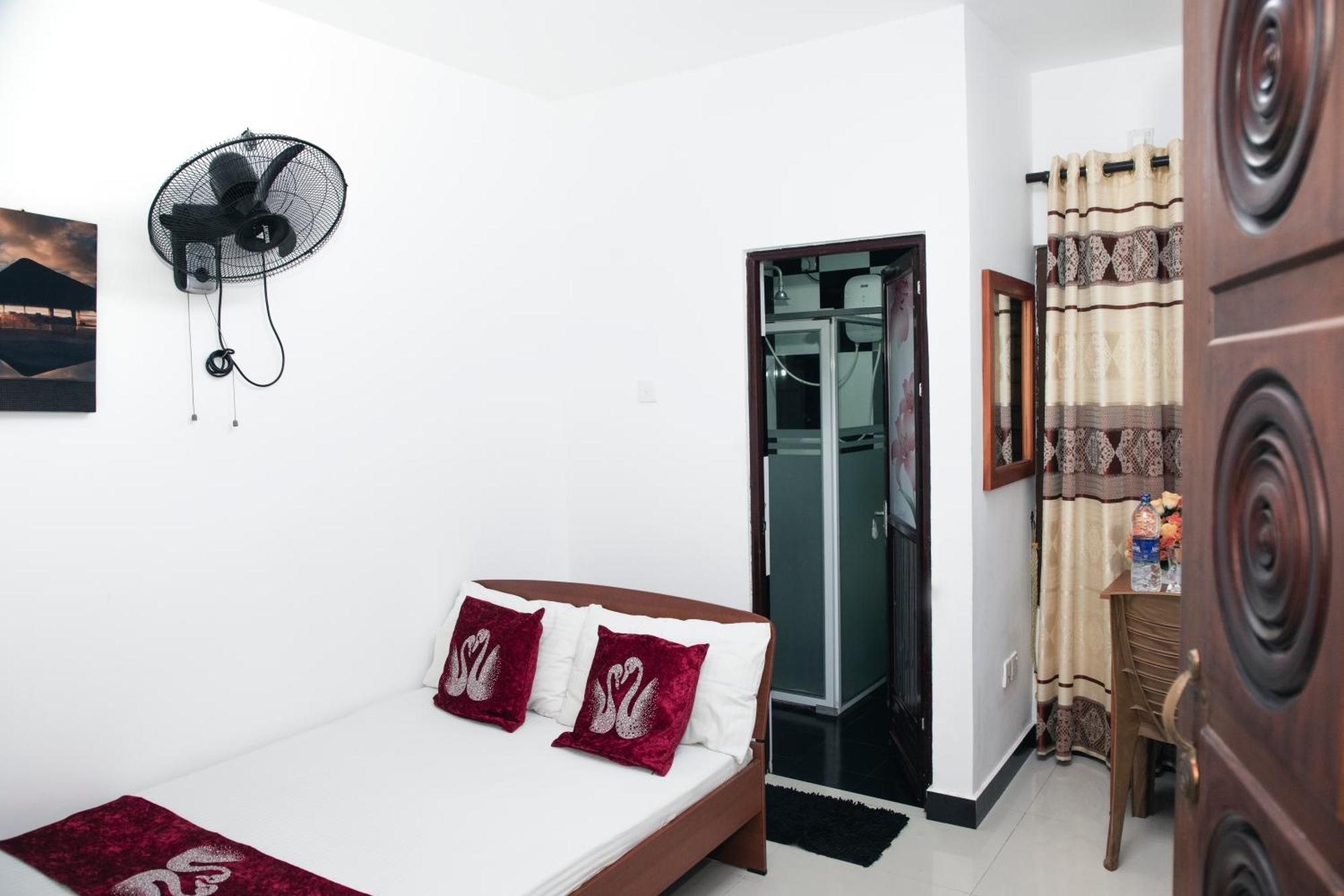 Golden Star Guest House Jaffna Exterior photo